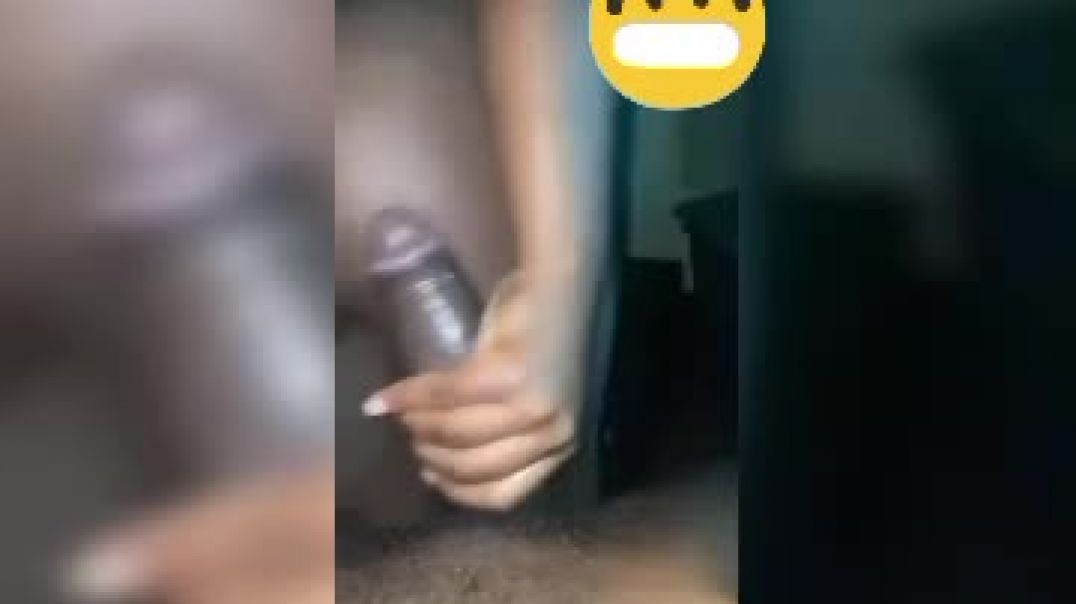 ⁣This barracks girl knows how to suck and fuck well