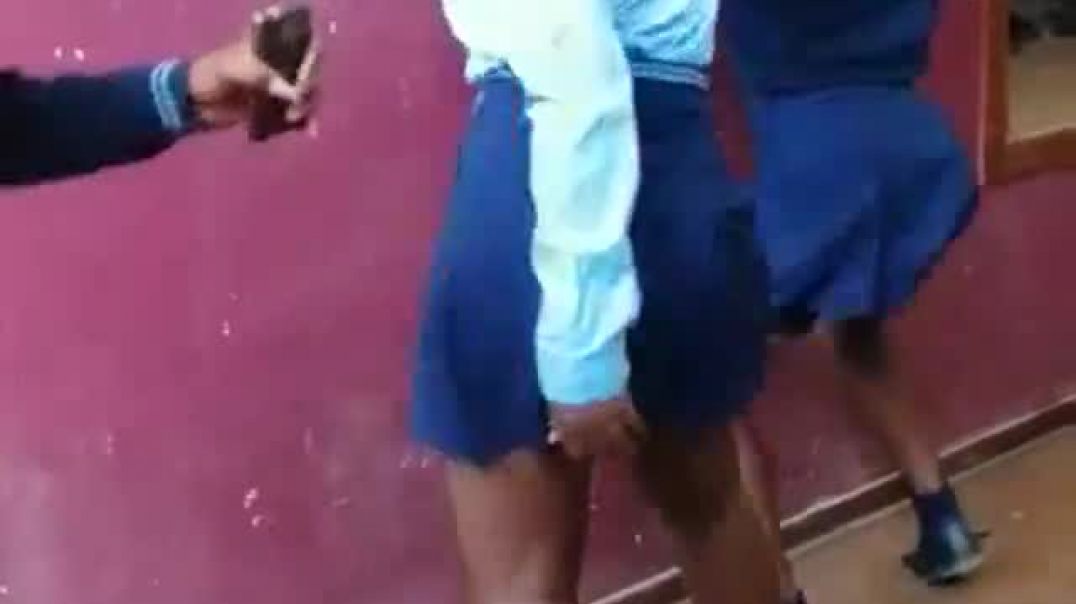 Eastern cape school pupil twerk