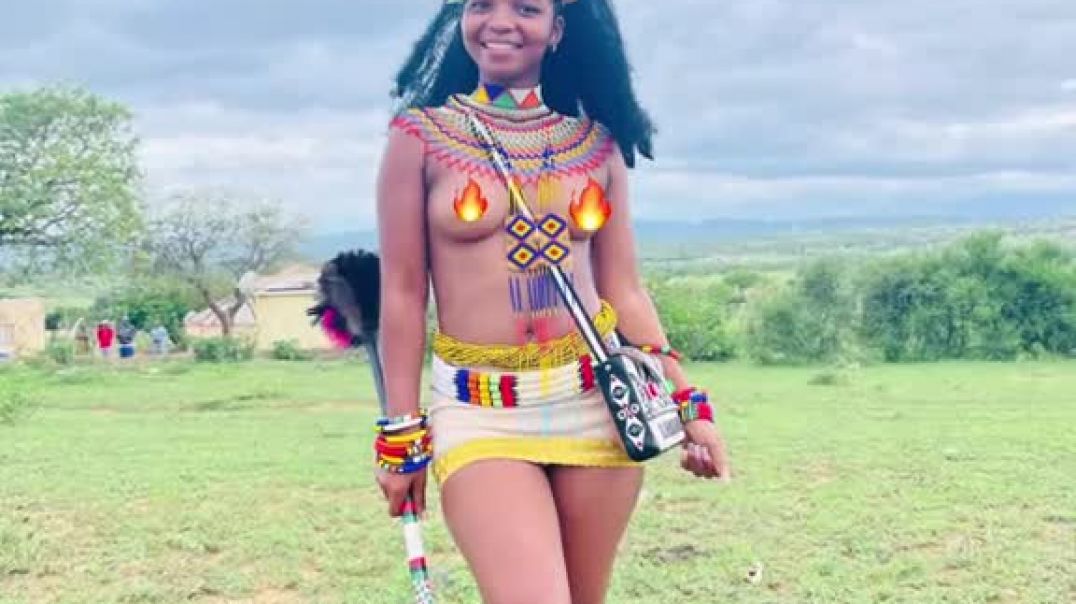 ⁣Zulu gal